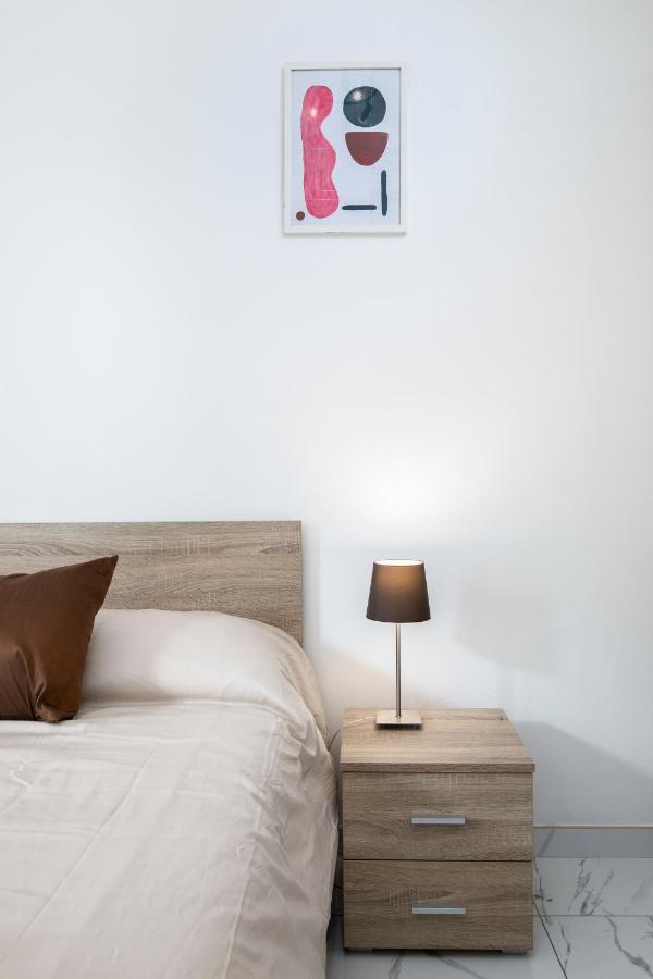 Sea View Apartment 2 Bedrooms 2 Bathrooms, 2 Minutes Away From The Sea Saint Julian's 外观 照片