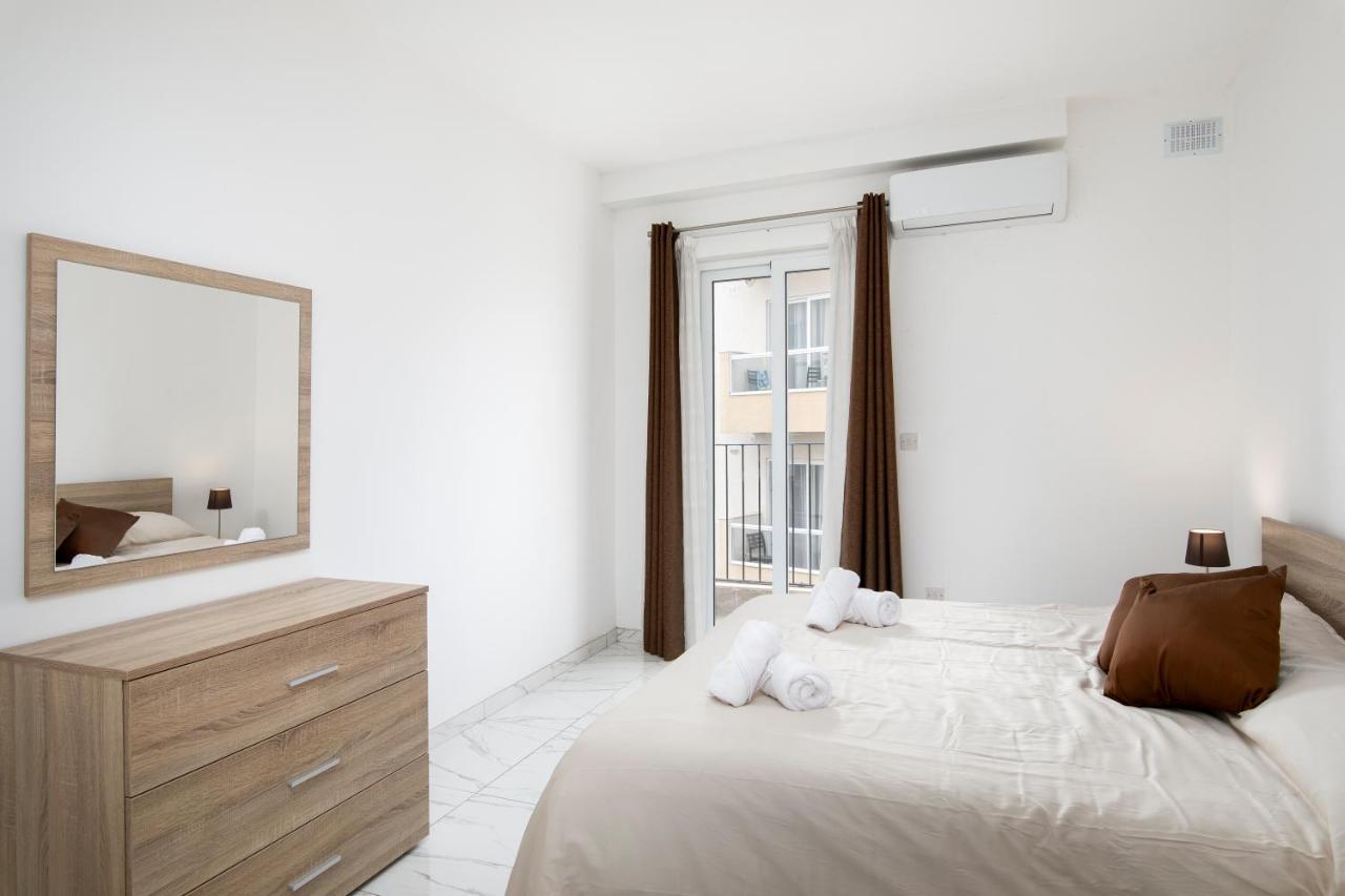 Sea View Apartment 2 Bedrooms 2 Bathrooms, 2 Minutes Away From The Sea Saint Julian's 外观 照片