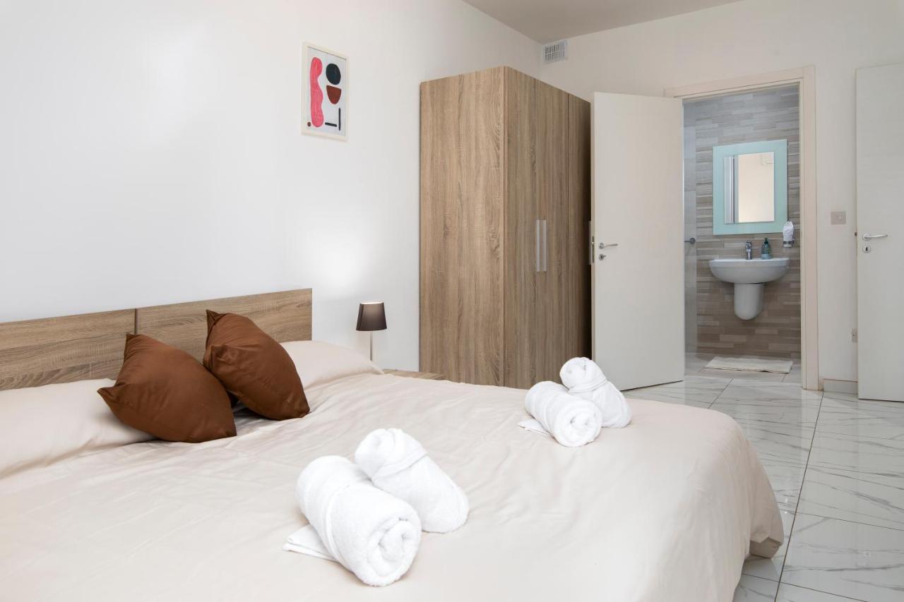 Sea View Apartment 2 Bedrooms 2 Bathrooms, 2 Minutes Away From The Sea Saint Julian's 外观 照片