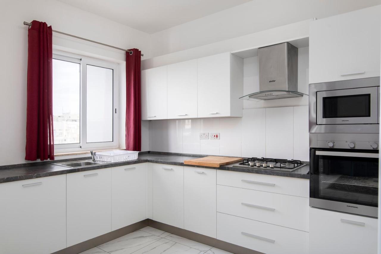 Sea View Apartment 2 Bedrooms 2 Bathrooms, 2 Minutes Away From The Sea Saint Julian's 外观 照片